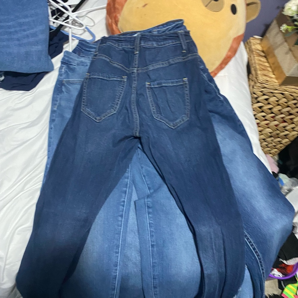 selling my fashion nova jeans!